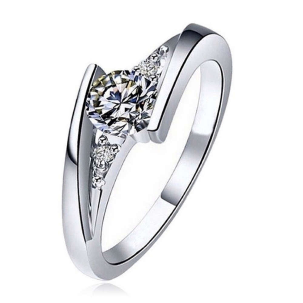 NWT White Gold Plated CZ Solitaire Ring
